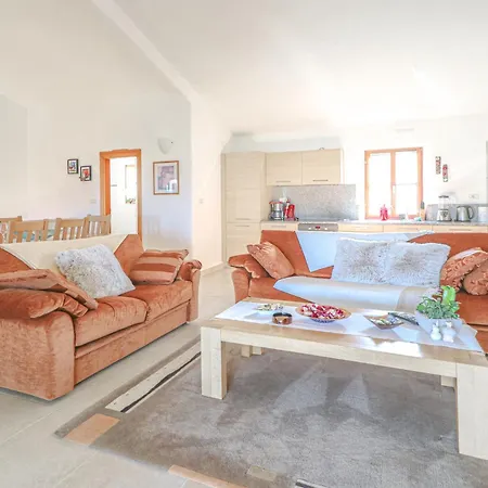 Holiday home Casa Diana By Interhome Bibali